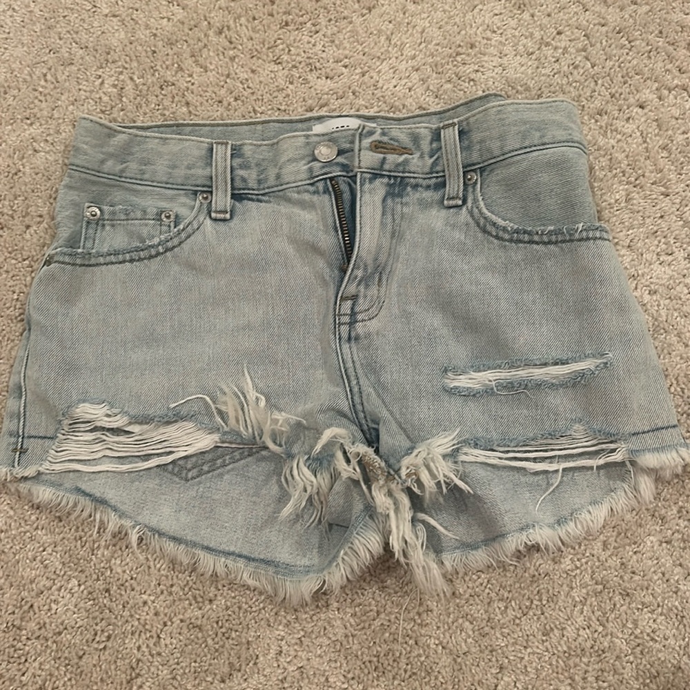 Pistola low rise light wash shorts (size 24)
